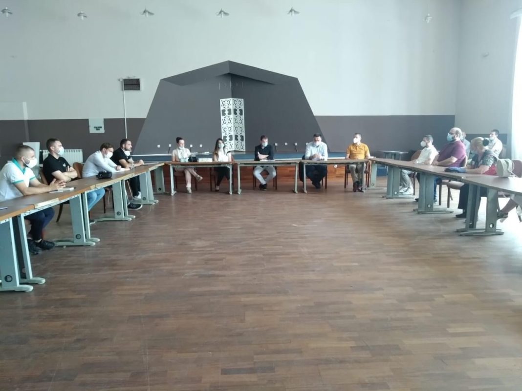 /-/indeksonline.rs/-/-novi-pazar:-humanitarne-organizacije-i-grad-zajedno-pomazu-najugrozenijima