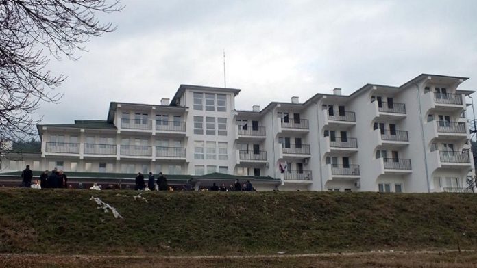 /-/indeksonline.rs/-/-u-domovima-za-stare-i-socustanovama-zarazeno-198-ljudi