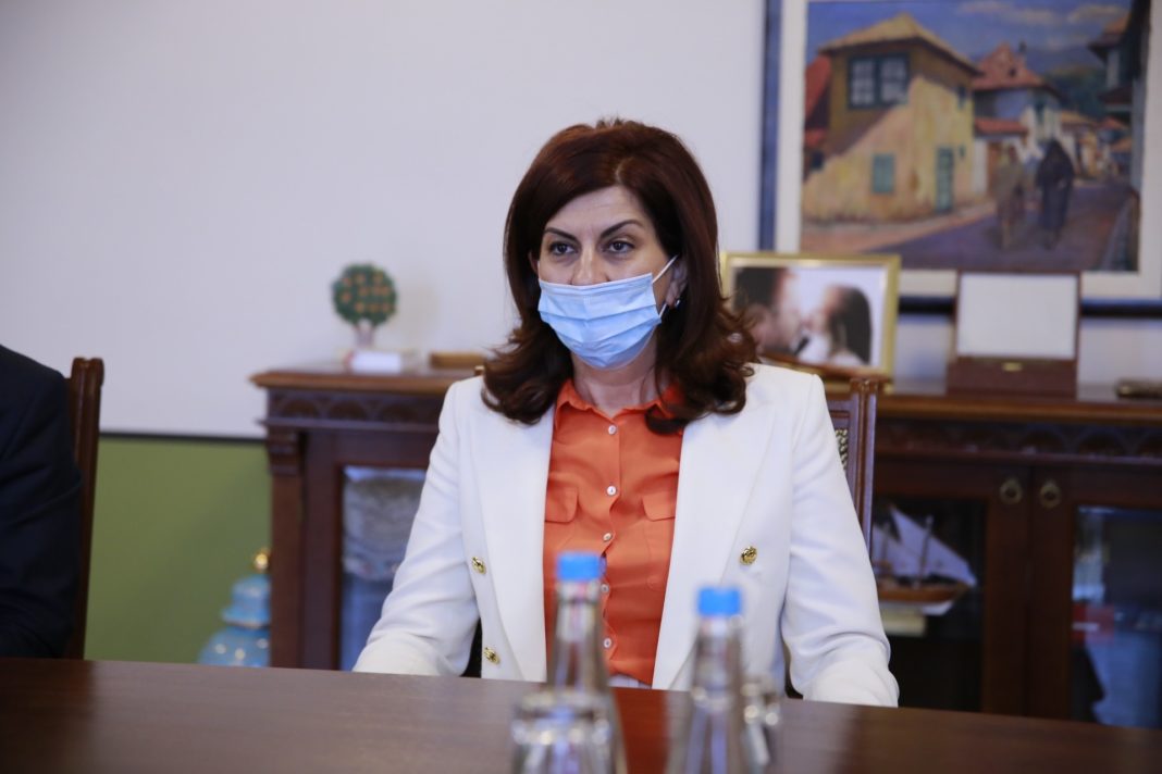 -curic:-krize-prilika-za-jacanje-veza-i-odnosa