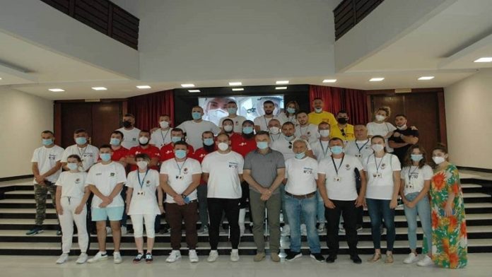 bisevac:-”zahvalan-sam-volonterima-u-svoje-i-ime-gradjana-na-svemu-sto-su-ucinili”