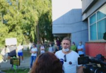 Novi protesti ispred Opšte bolnice Novi Pazar (FOTO) -novi-protesti-ispred-opste-bolnice-novi-pazar-(foto)