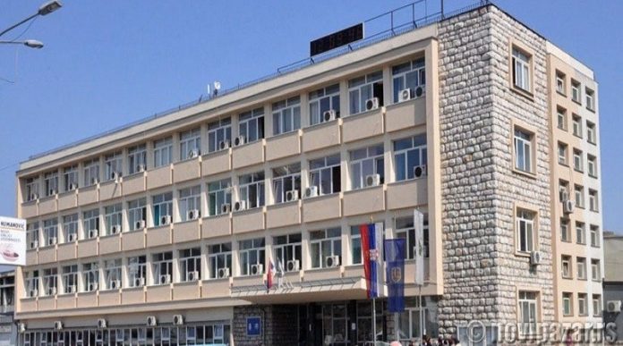 -konstitutivna-sednica-grada-novog-pazara-prekinuta-na-pola-sata