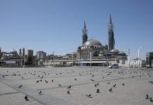 U Turskoj preko 1.200 novozaraženih i još 20 preminulih -u-turskoj-preko-1.200-novozarazenih-i-jos-20-preminulih