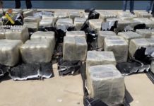 AKCIJA “FALKUŠA”! Zaplenjena TONA kokaina, uhapšena tri hrvata (VIDEO) -akcija-“falkusa”!-zaplenjena-tona-kokaina,-uhapsena-tri-hrvata-(video)