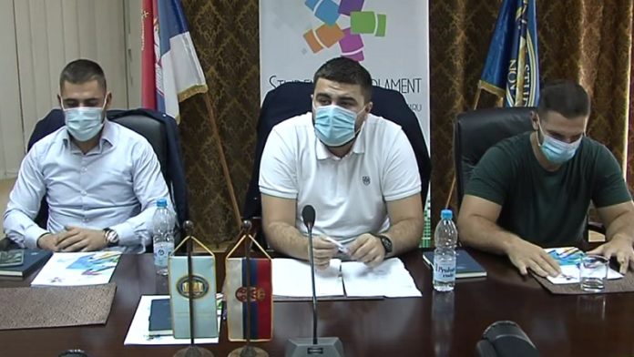 dunp:-izet-cama-ponovo-predsednik-studentskog-parlamenta dunp:-izet-cama-ponovo-predsednik-studentskog-parlamenta