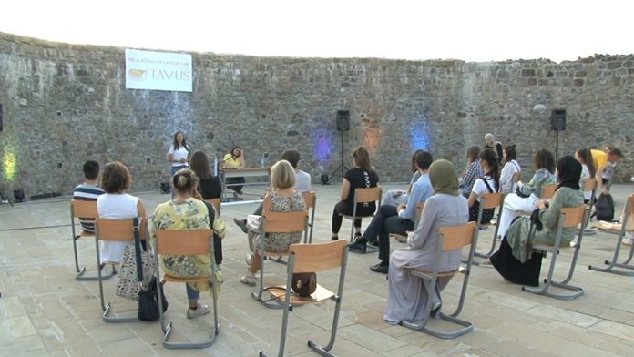 tavus-realizovao-tribinu-“biologija-ljubavi”