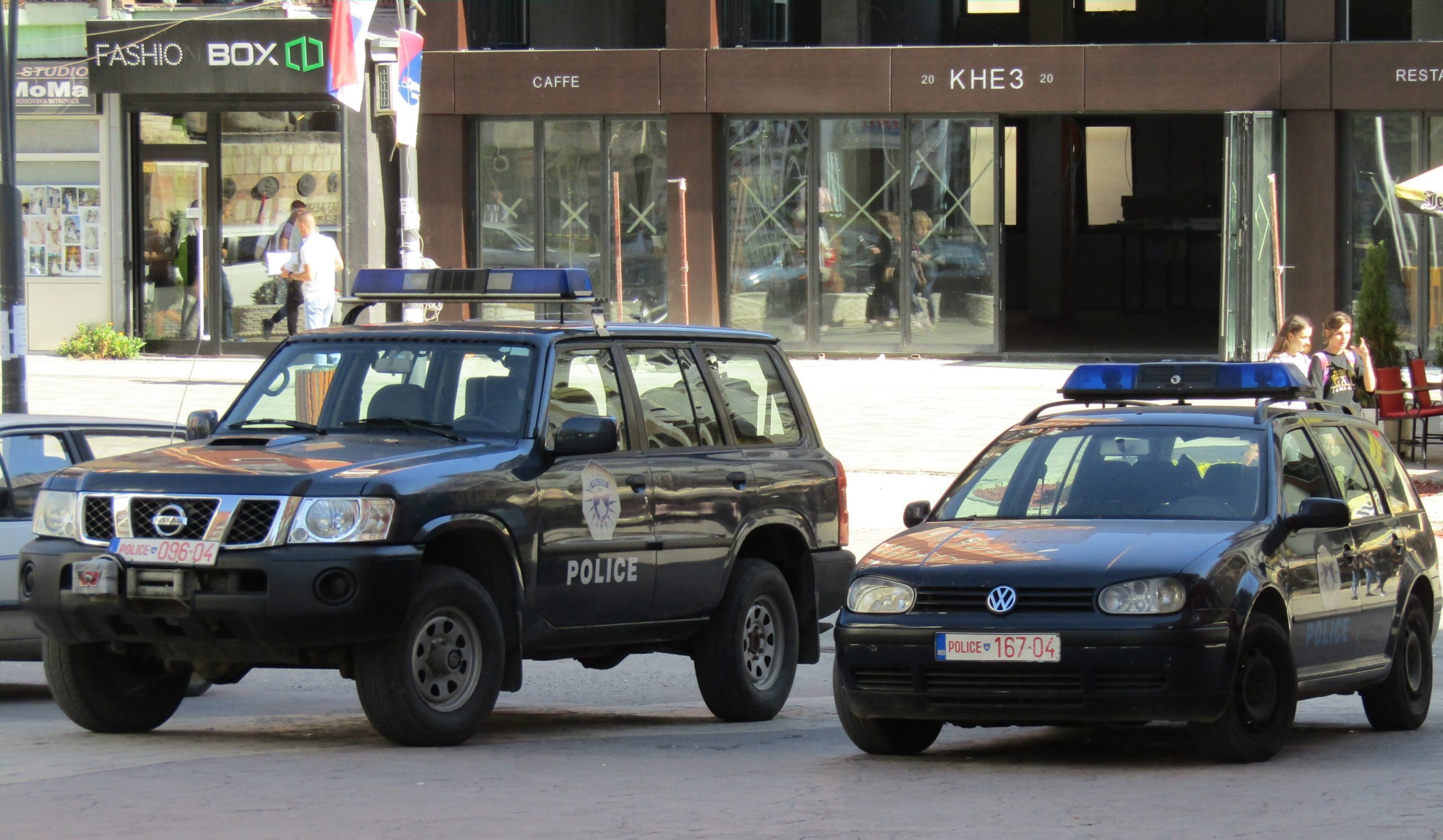 u-akciji-policije-kosova-kod-peci-uhapseno-11-osoba