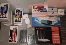 Pazarac pokušao da prokrijumčari 16 mobilnih telefona sa Kosova pazarac-pokusao-da-prokrijumcari-16-mobilnih-telefona-sa-kosova