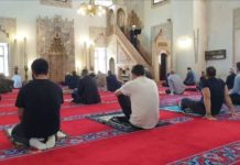 Islamska zajednica Bosne i Hecegovine hutbu na džumi ograničila na pet minuta islamska-zajednica-bosne-i-hecegovine-hutbu-na-dzumi-ogranicila-na-pet-minuta