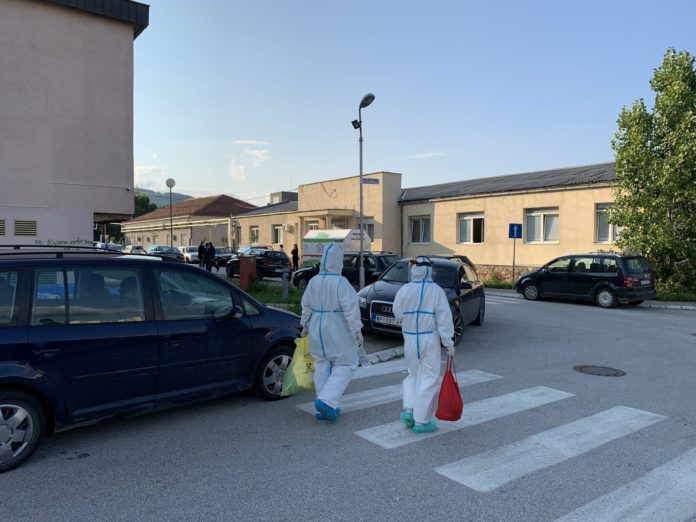 novi-pazar:-povecan-broj-pregleda!-tri-pacijenta-na-kiseoniku