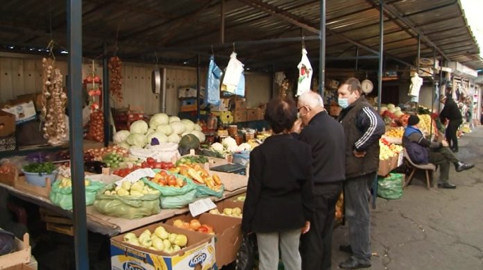 zimnica-jos-nije-gotova-a-paprika-sve-skuplja zimnica-jos-nije-gotova-a-paprika-sve-skuplja