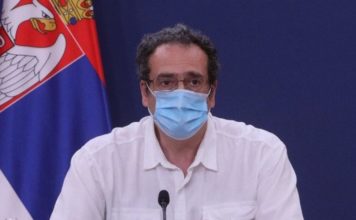 DR SRĐA JANKOVIĆ APELUJE: Broj ljudi na respiratorima je zabrinjavajući, borimo se da zadržimo kontrolu dr-srdja-jankovic-apeluje:-broj-ljudi-na-respiratorima-je-zabrinjavajuci,-borimo-se-da-zadrzimo-kontrolu