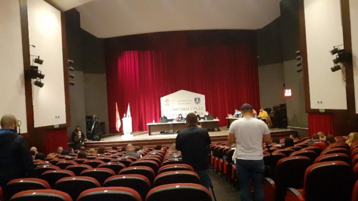 pocela-sednica-skupstine-pred-odbornicima-obiman-dnevni-red pocela-sednica-skupstine-pred-odbornicima-obiman-dnevni-red