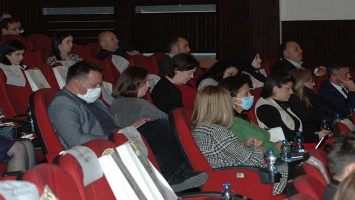 maratonska-sednica-skupstinsko-zasedanje-uslo-u-cetrnaesti-sat