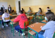 ŠKOLE I DALjE RADE, NEĆE BITI KARANTINA: Krizni štab danas razmatra nove mere skole-i-dalje-rade,-nece-biti-karantina:-krizni-stab-danas-razmatra-nove-mere