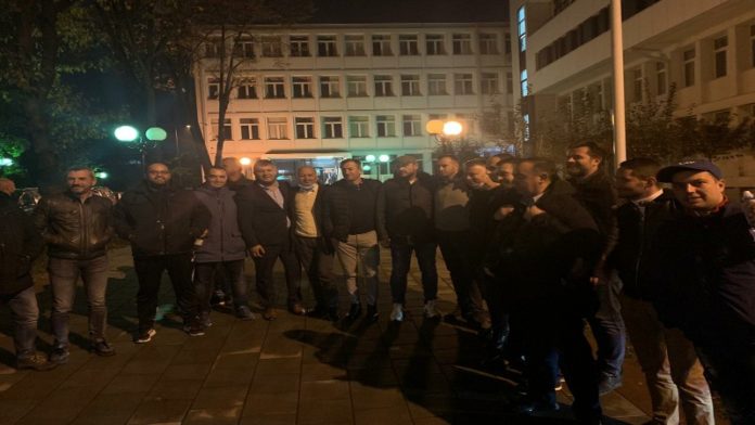 novopazarci-se-veceras-vratili-svojim-kucama novopazarci-se-veceras-vratili-svojim-kucama