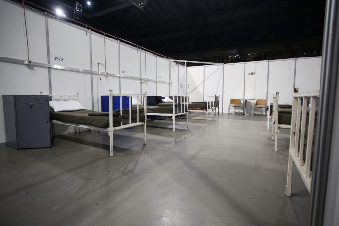 u-areni-citave-porodice-sa-obostranim-upalama-pluca u-areni-citave-porodice-sa-obostranim-upalama-pluca