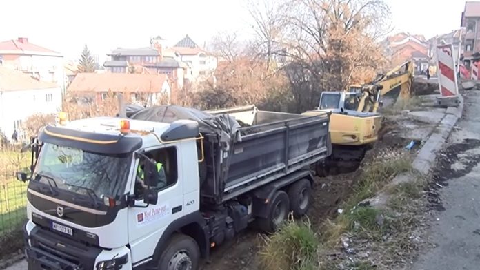 na-baruthani-u-toku-izgradnja-potpornog-zida-i-prosirenje-saobracajnice na-baruthani-u-toku-izgradnja-potpornog-zida-i-prosirenje-saobracajnice