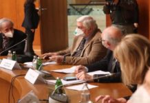 NOVA ODLUKA KRIZNOG ŠTABA Lekari objasnili kako će izgledati TESTIRANJE na kovid, i ko će i zbog čega BITI VRAĆEN nova-odluka-kriznog-staba-lekari-objasnili-kako-ce-izgledati-testiranje-na-kovid,-i-ko-ce-i-zbog-cega-biti-vracen