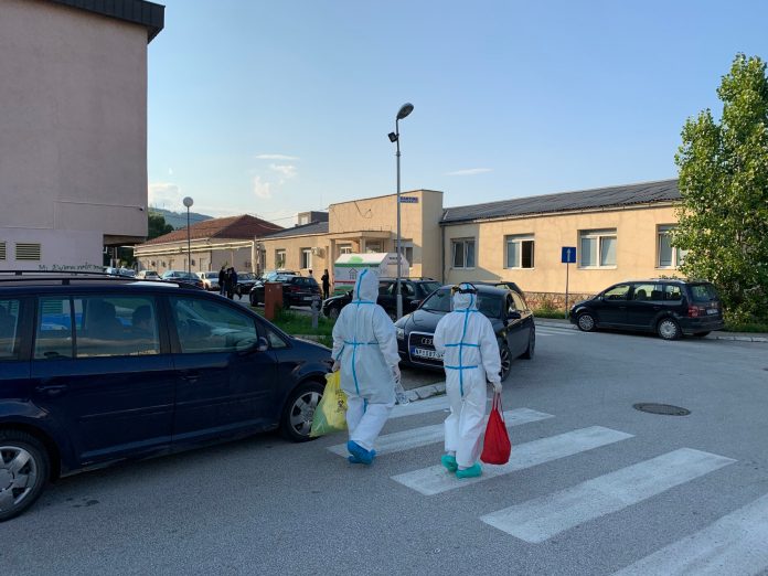 u-srbiji-jos-7.041-novozarazeni,-umrla-61-osoba,-najvise-u-jednom-danu u-srbiji-jos-7.041-novozarazeni,-umrla-61-osoba,-najvise-u-jednom-danu