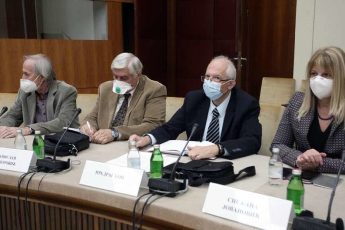 medicinski-deo-kriznog-staba-i-dalje-zaseda,-trazi-se-nacin-za-uvodjenje-novih-mera medicinski-deo-kriznog-staba-i-dalje-zaseda,-trazi-se-nacin-za-uvodjenje-novih-mera