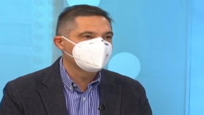 doktor-ladjevic-upozorava:-ne-lecite-se-kod-kuce!-stanje-se-naglo-pogorsava-bas-kad-pomislite-da-cete-sami-pobediti-koronu