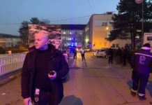 ON JE SPASIO ŽENU UPUCANU U PUCNJAVI! Hrabri policajac više puta nagrađivan (FOTO/VIDEO) on-je-spasio-zenu-upucanu-u-pucnjavi!-hrabri-policajac-vise-puta-nagradjivan-(foto/video)