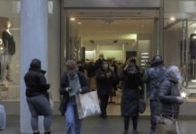 BUTICI ĆE RADITI VIKENDOM? Ako se nastavi pad broja inficiranih, od petka moguće ublažavanje mera butici-ce-raditi-vikendom?-ako-se-nastavi-pad-broja-inficiranih,-od-petka-moguce-ublazavanje-mera