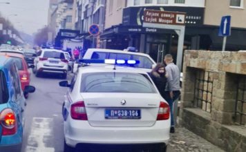 DRAMA U NOVOM PAZARU: Mahao pištoljem u ugostiteljskom objektu, nastala opšta pometnja drama-u-novom-pazaru:-mahao-pistoljem-u-ugostiteljskom-objektu,-nastala-opsta-pometnja