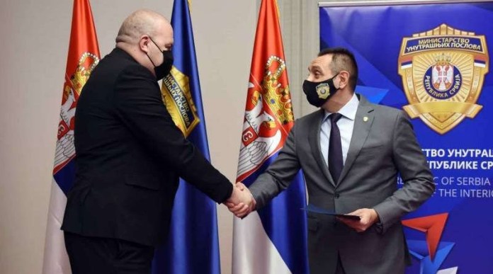 nagradjen-heabri-novopazarski-policajac-ivan-milojevic nagradjen-heabri-novopazarski-policajac-ivan-milojevic