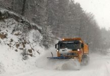 Oko 1.000 meštana oko Sjenice bez struje, sneg ne prestaje oko-1.000-mestana-oko-sjenice-bez-struje,-sneg-ne-prestaje