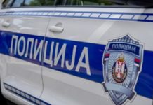 Neprimereno ponašanje pred džamijom u Novom Pazaru, policajac udaljen s posla neprimereno-ponasanje-pred-dzamijom-u-novom-pazaru,-policajac-udaljen-s-posla