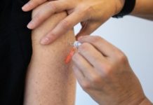 SRBIJA DOBIJA JOŠ JEDNU VAKCINU: Još doza stiže uskoro srbija-dobija-jos-jednu-vakcinu:-jos-doza-stize-uskoro