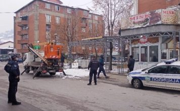 Ruši se letnja terasa na autobuskoj stanici! Zatvorena ulica rusi-se-letnja-terasa-na-autobuskoj-stanici!-zatvorena-ulica