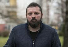 Bursać o odjeći Nož žica: To se dešava u zemlji u kojoj se slave ratni zločinci, a žrtve se minimiziraju ili ih i mediji i oficijelna politika negiraju bursac-o-odjeci-noz-zica:-to-se-desava-u-zemlji-u-kojoj-se-slave-ratni-zlocinci,-a-zrtve-se-minimiziraju-ili-ih-i-mediji-i-oficijelna-politika-negiraju