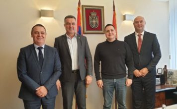 Delegacija iz Novog Pazara na sastanku kod ministra Ružića delegacija-iz-novog-pazara-na-sastanku-kod-ministra-ruzica