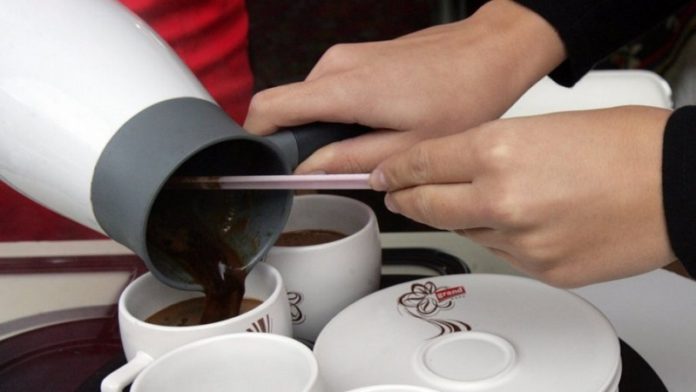 novi-pravilnik:-iz-kafe-u-srbiji-izbacuju-ovaj-sastojak-–-evo-od-kada-pocinje-primena