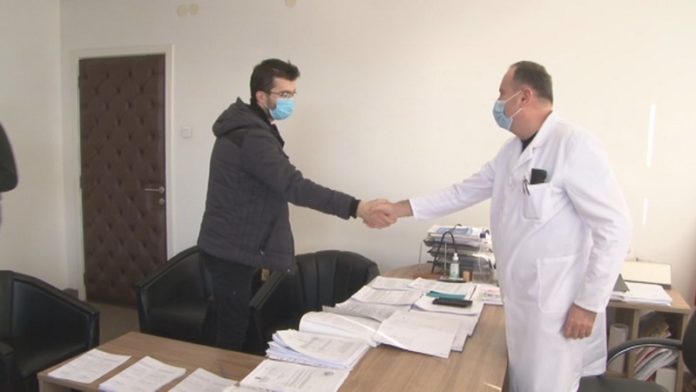 mahmutovic:-istorijski-dan-za-novopazarsko-zdravstvo,-podeljeno-48-specijalizacija