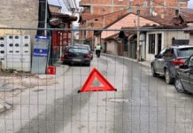 NOVI PAZAR – Saobraćaj u ulici Šabana Koče u Novom Pazaru totalno je obustavljen zbog urušavanja dela puta u blizini gradilišta. novi-pazar-–-saobracaj-u-ulici-sabana-koce-u-novom-pazaru-totalno-je-obustavljen-zbog-urusavanja-dela-puta-u-blizini-gradilista.