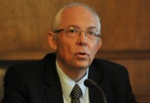 “RAZMIŠLJA SE O POPUŠTANJU MERA” Dr Kon: Detalje ne mogu da iznosim “razmislja-se-o-popustanju-mera”-dr-kon:-detalje-ne-mogu-da-iznosim