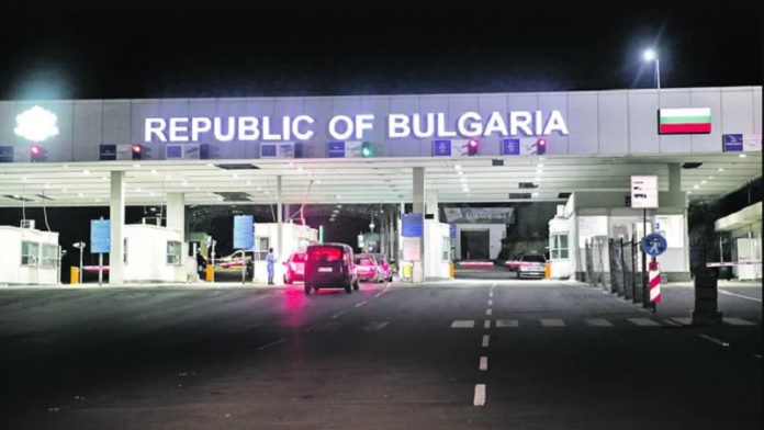 ili-karantin-ili-pcr-test-bugarska-uvela-nova-pravila,-ovako-je-od-danas-moguce-uci-u-ovu-zemlju ili-karantin-ili-pcr-test-bugarska-uvela-nova-pravila,-ovako-je-od-danas-moguce-uci-u-ovu-zemlju