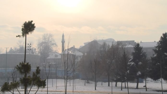 vreme-danas-oblacno-i-toplije,-od-srede-do-nedelje-natprosecno-toplo