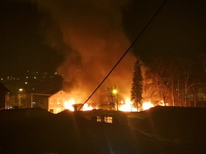 pozar-u-novom-pazaru!-gori-“razvitak” pozar-u-novom-pazaru!-gori-“razvitak”