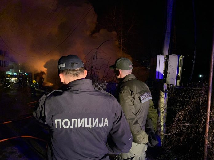 novi-pazar:-dva-pozara-u-toku-noci,-jedna-osoba-izgubila-zivot novi-pazar:-dva-pozara-u-toku-noci,-jedna-osoba-izgubila-zivot