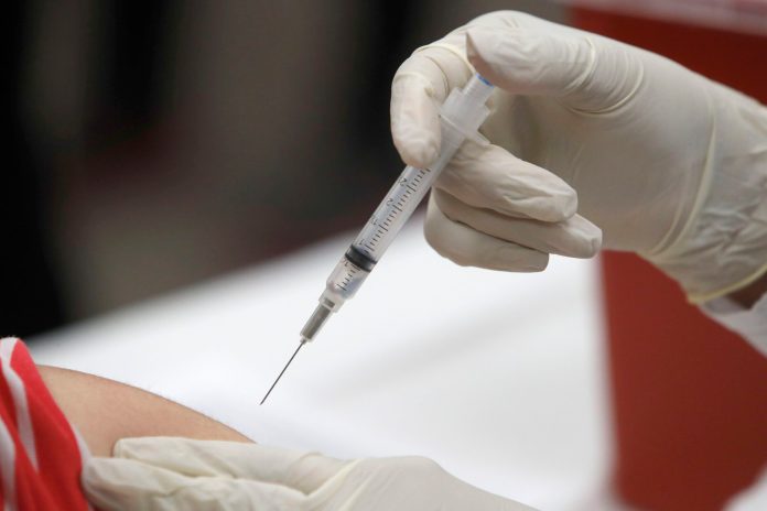 u-britaniji-prvu-dozu-vakcine-primilo-11,5-miliona-ljudi