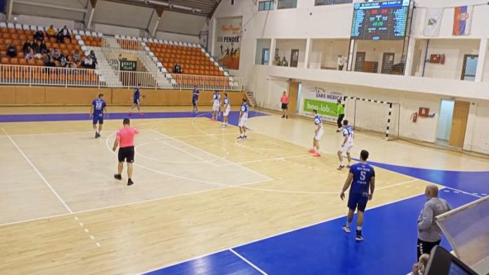 pobeda-nad-samotom-65-za-sest-bodova-u-plej-autu