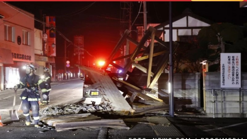 u-novom-potresu-u-japanu-vise-od-100-povredjenih,-seizmolozi-tvrde:-ovo-je-naknadni-udar-nakon-megazemljotresa-iz-2011.-godine