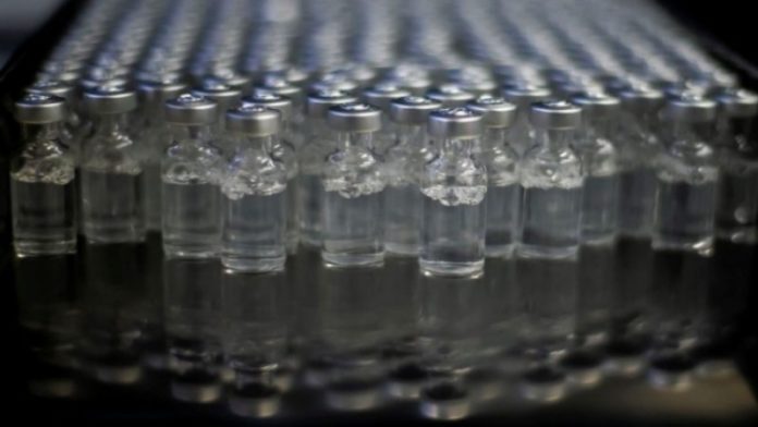 nemacki-imunolog-pozvao-na-odobrenje-vakcine-astrazeneka-za-starije-od-65-godina nemacki-imunolog-pozvao-na-odobrenje-vakcine-astrazeneka-za-starije-od-65-godina