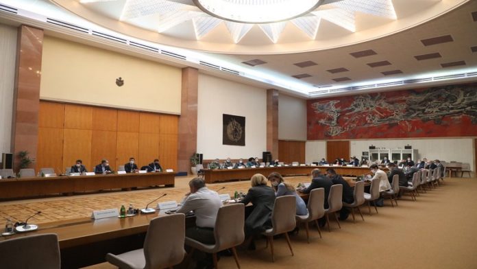 krizni-stab-zasjeda-u-petak,-razmatraju-se-dodatne-mjere