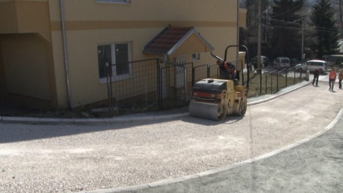 radovi-na-pripremi-za-asfalt-i-u-ulici-rudjera-boskovica